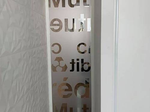 fl-adhesiveur-poseur-credit-mutuel
